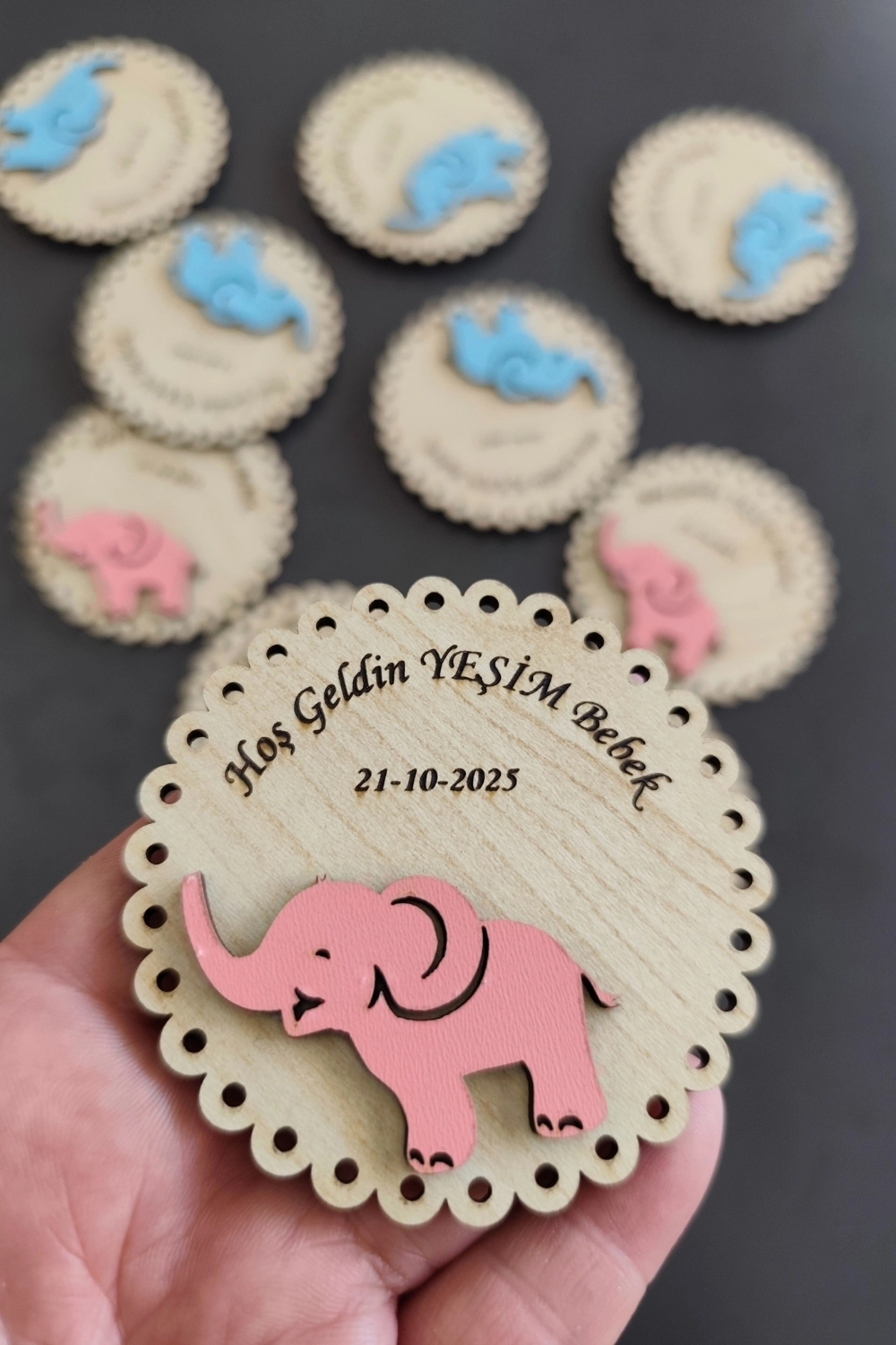 Sevimli Fil Desenli Hoşgeldin Ahşap Bebek Magneti Pembe - 20 Adet