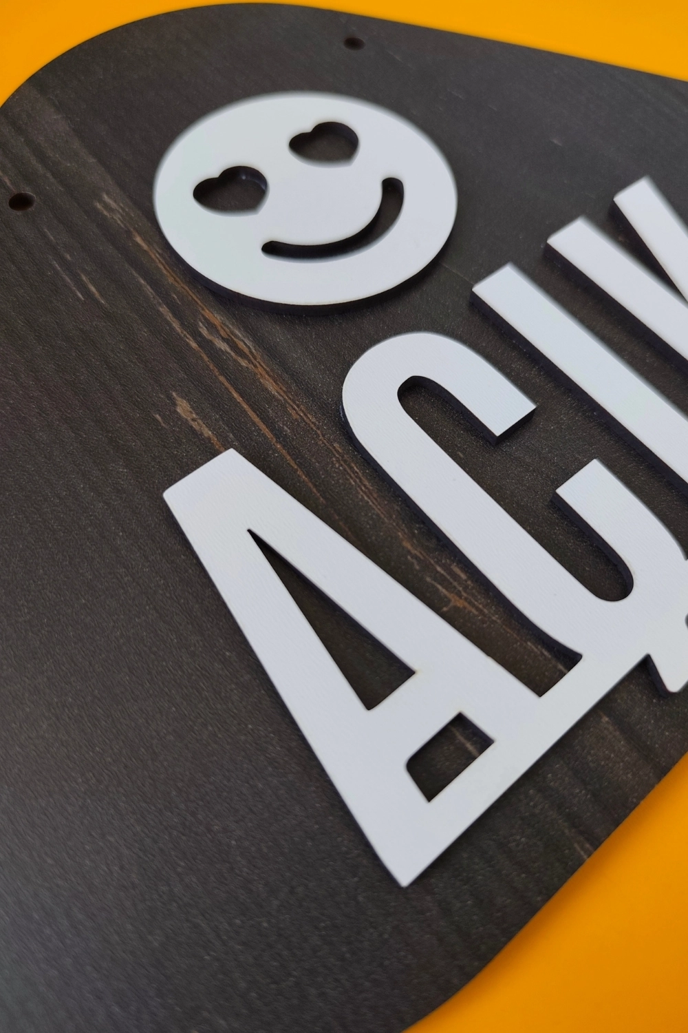Ahşap Lazer Kesim Emoji Figürlü Açık-Kapalı Tabelası - Rebap Ahşap