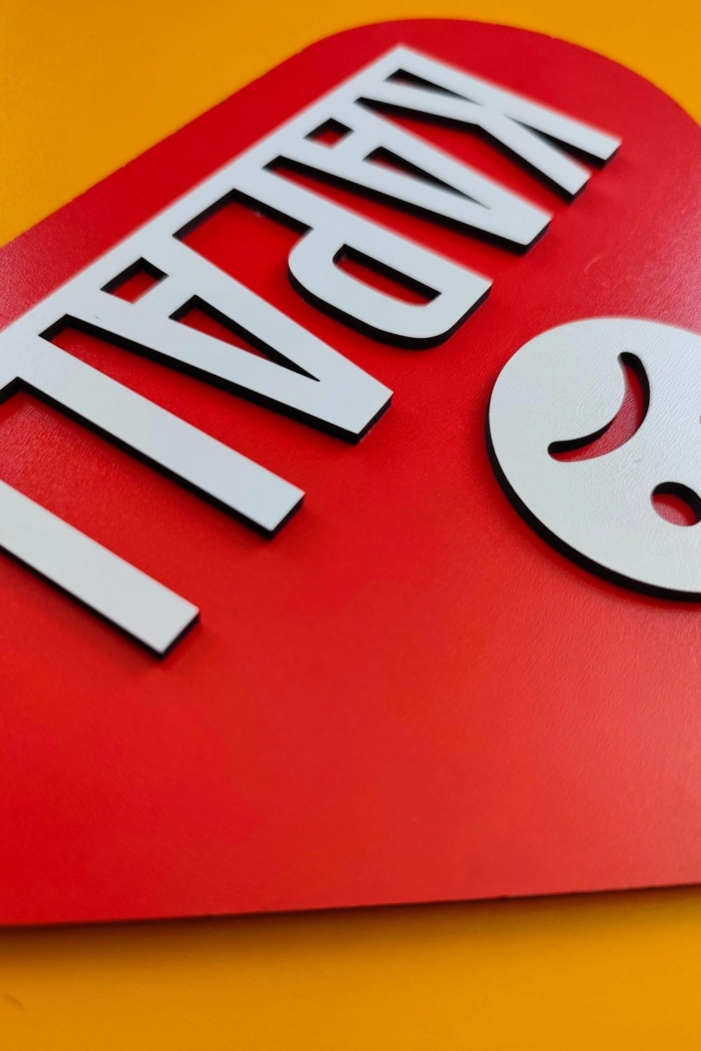 Ahşap Lazer Kesim Emoji Figürlü Açık-Kapalı Tabelası - Kırmızı