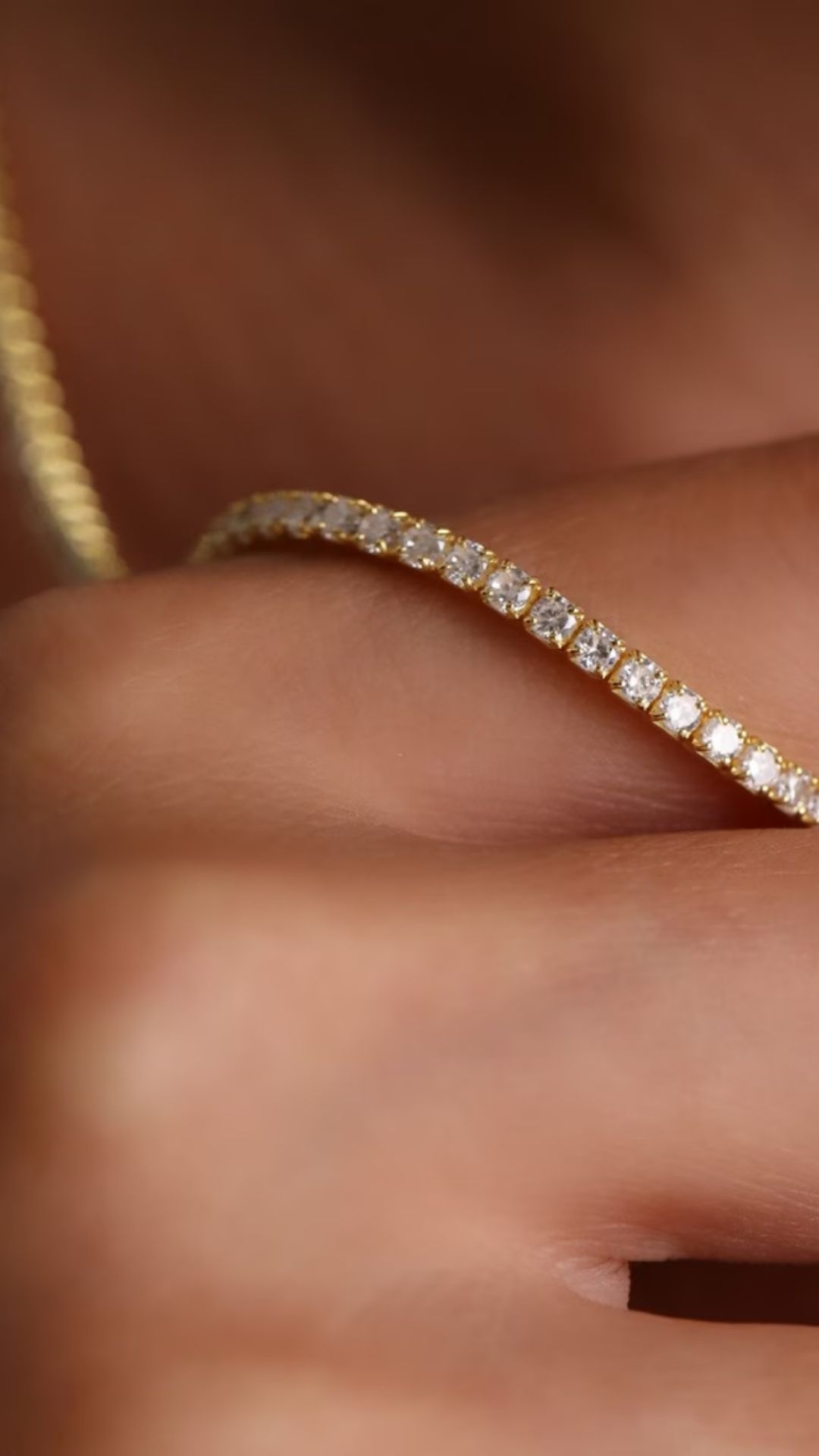 3 mm Zirkon Taşlı Su Yolu Stras Kolye (Ters Dönmeyen Model)