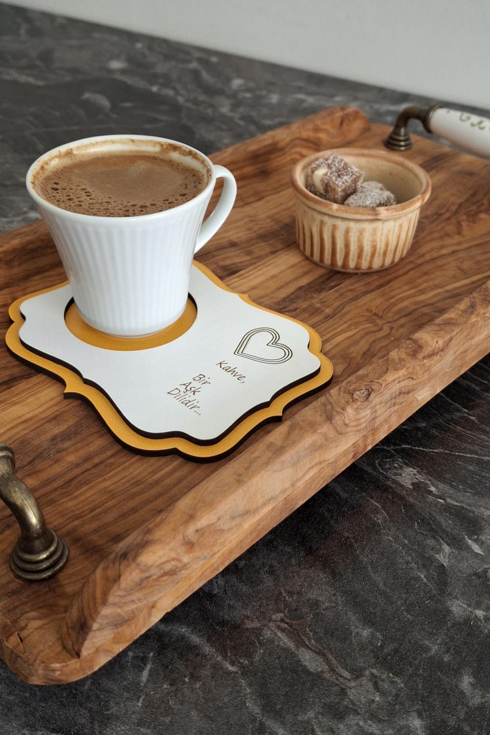 Kutaydan 6 Parça Renkli Ahşap Lazer Kesim Bardak ve Kahve Altlığı - Renkli-Beyaz