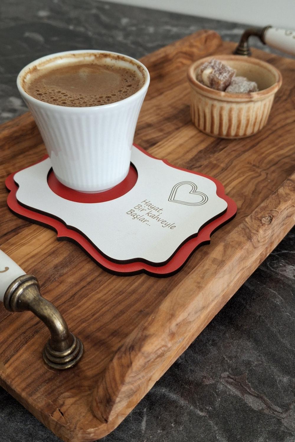 Kutaydan 6 Parça Renkli Ahşap Lazer Kesim Bardak ve Kahve Altlığı - Renkli-Beyaz