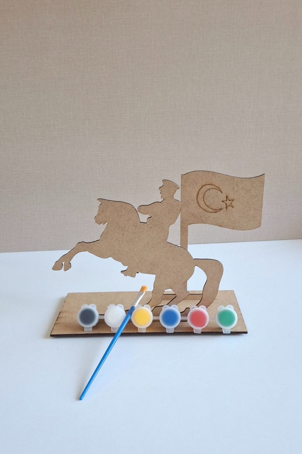 Mustafa Kemal Atatürk ve Türk Bayrağı  Ahşap Boyama Seti - Akrilik Boya ve Fırça Hediyeli