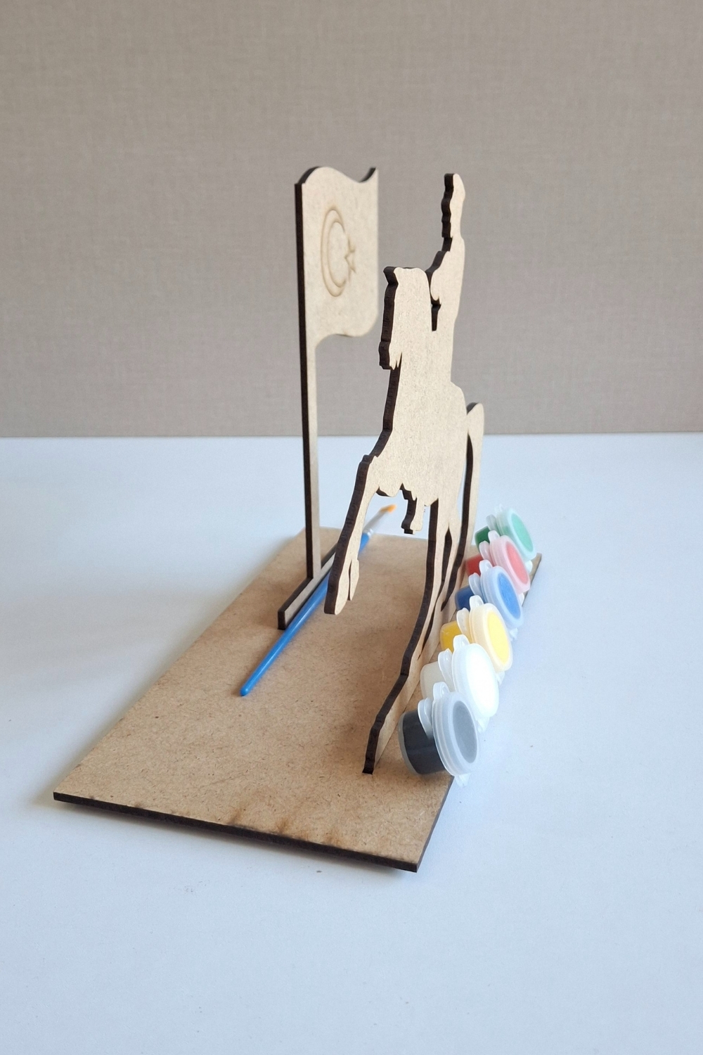 Mustafa Kemal Atatürk ve Türk Bayrağı  Ahşap Boyama Seti - Akrilik Boya ve Fırça Hediyeli