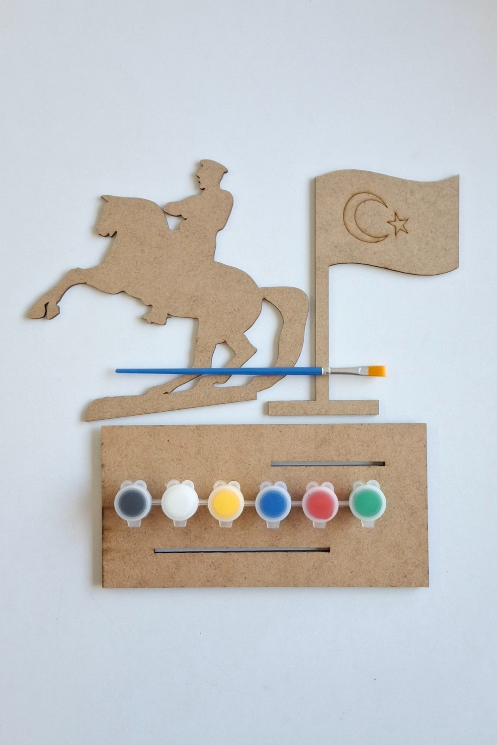 Mustafa Kemal Atatürk ve Türk Bayrağı  Ahşap Boyama Seti - Akrilik Boya ve Fırça Hediyeli