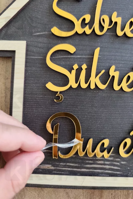 Gold Rengi Sabret Şükret Dua Et 2D Mdf Lazer Kesim Kapı ve Duvar Süsü