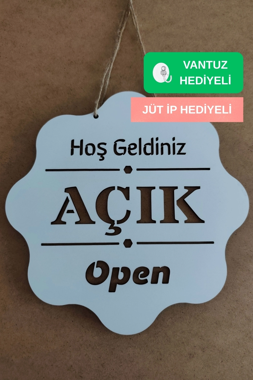 Ahşap Dekoratif Kesim Üç Katlı Açık-Kapalı Yazısı