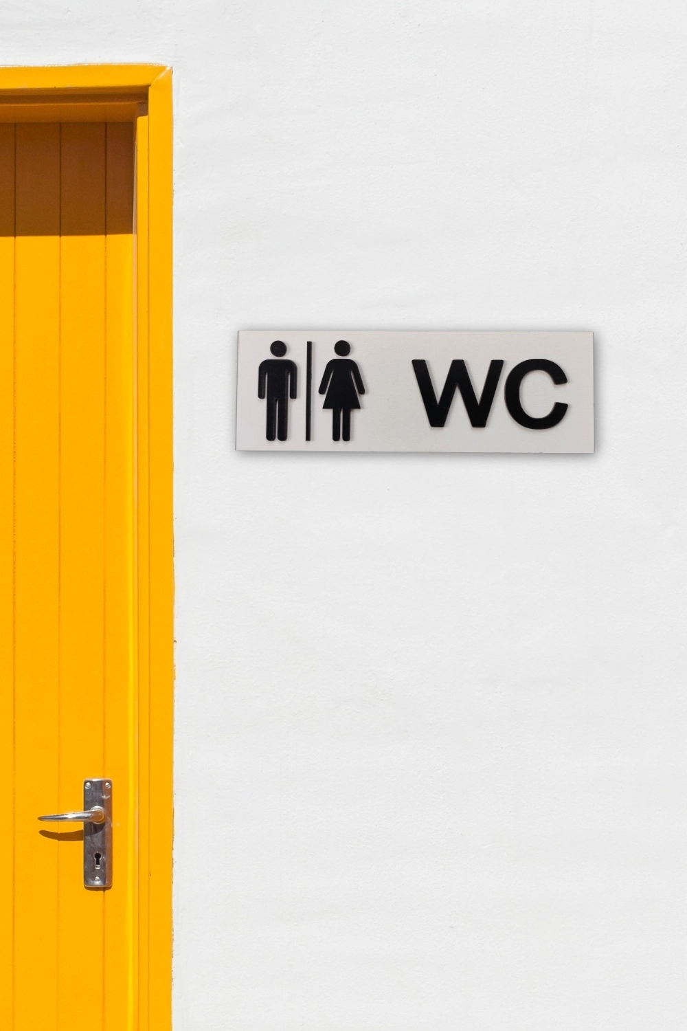 Dekoratif Ahşap 2D Kabartma Figürlü WC Tabelası - Beyaz