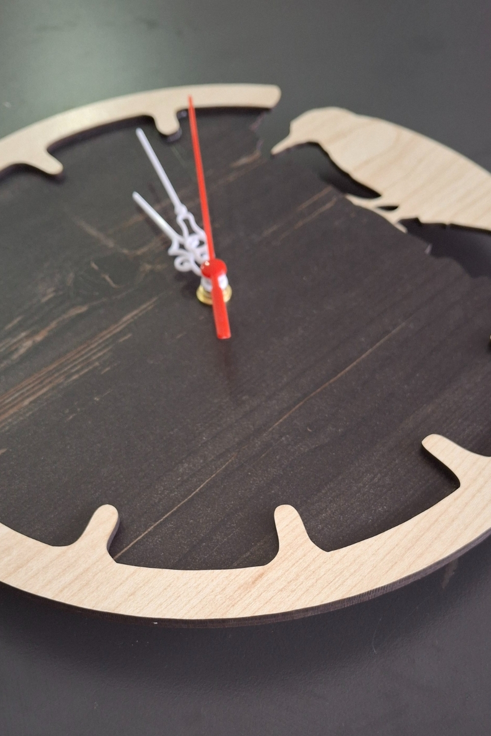 Kutaydan Ağaçkakan Figürlü Birinci Sınıf Lazer Kesim Mdf Duvar Saati - Rebap Ahşap