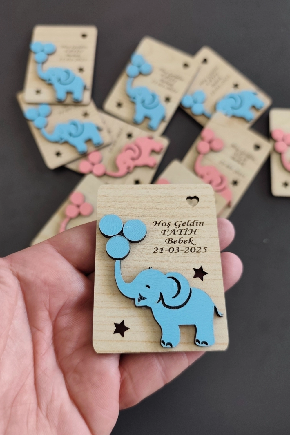 Fil ve Balon Desenli Hoşgeldin Ahşap Bebek Magneti Mavi - 20 Adet