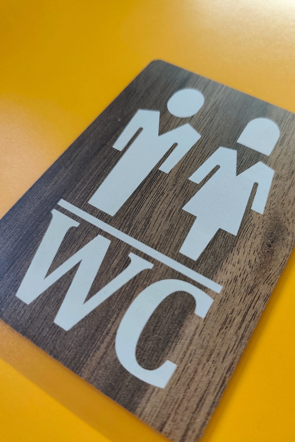Kadın-Erkek WC Yönlendirme Levhası - Tesbih Ahşap