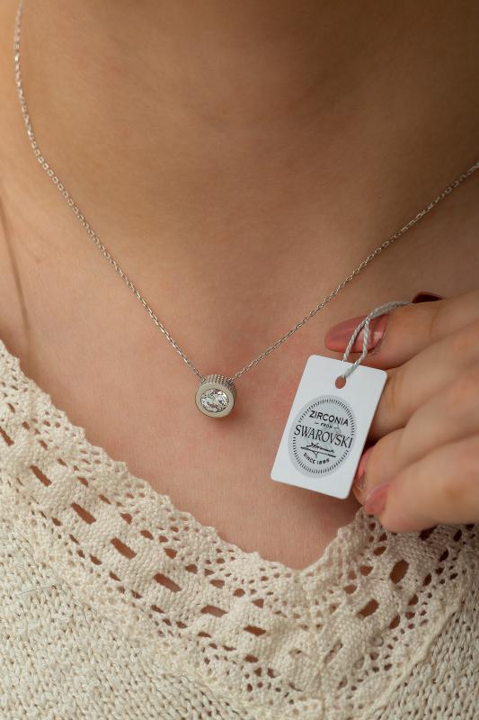 Swarovski Zirconia Tek Taş Montürlü 925 Ayar Gümüş Kolye