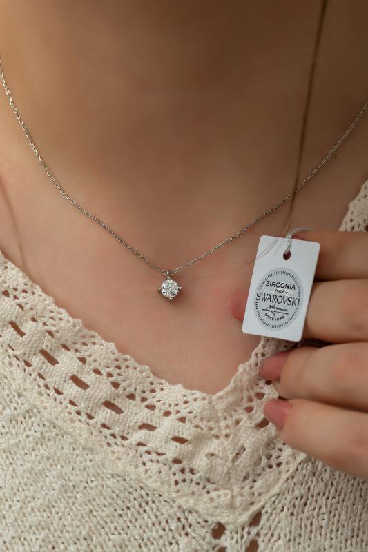 Swarovski Zirconia Tektaş Dört Tırnaklı 925 Ayar Gümüş Kolye