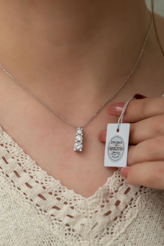 Swarovski Zirconia Üç Tektaş 925 Ayar Gümüş Kolye
