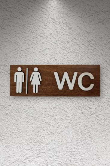 Dekoratif Ahşap 2D Kabartma Figürlü WC Tabelası - Ceviz