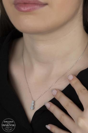 Kutaydan SWR Zirconia Üç Boylu Pırlanta Montür Kadın Gümüş Kolye