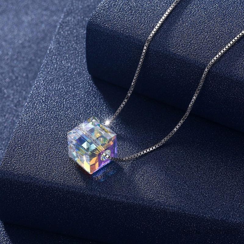Swarovski® Kare Taşlı 925 Ayar Gümüş Kolye