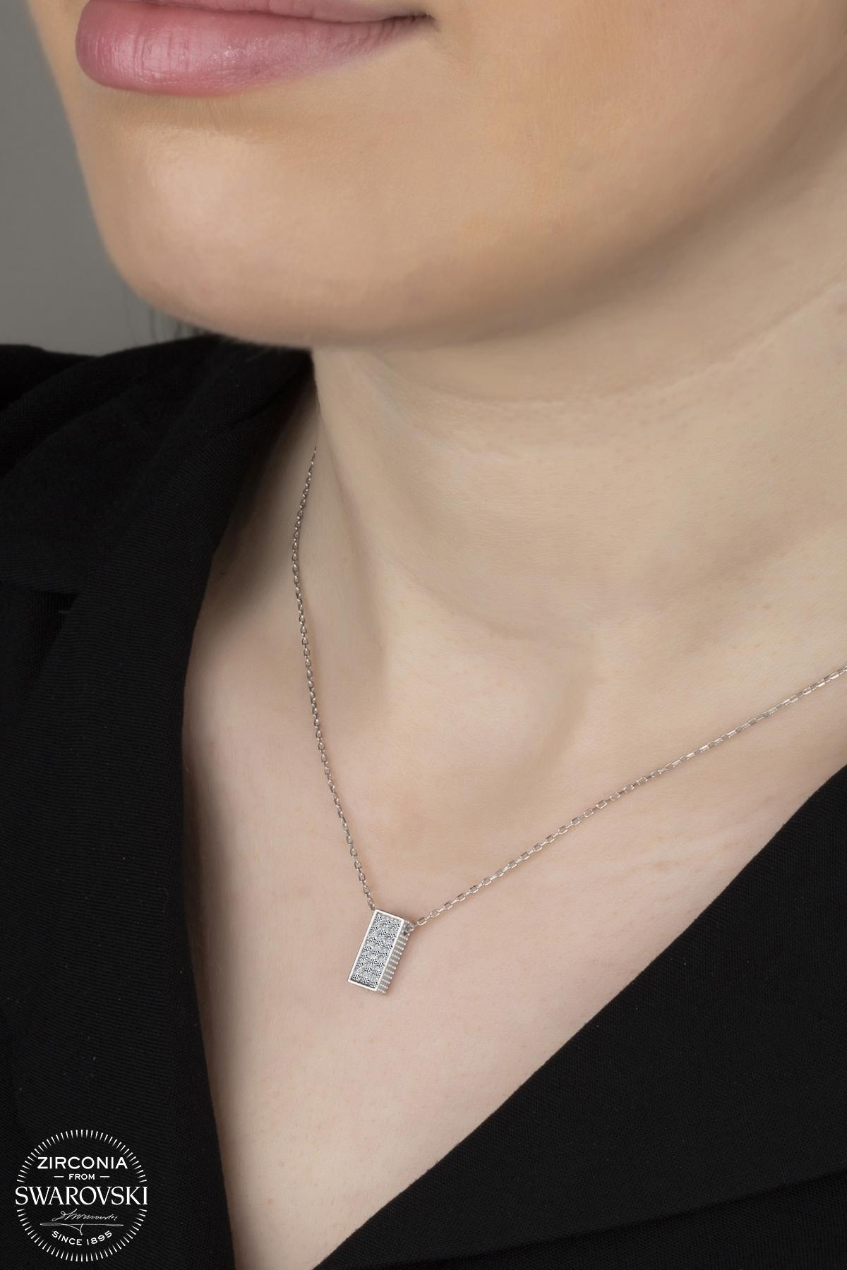 Kutaydan SWR Zirconia Üç Sıralı Dikdörtgen Kadın Gümüş Kolye