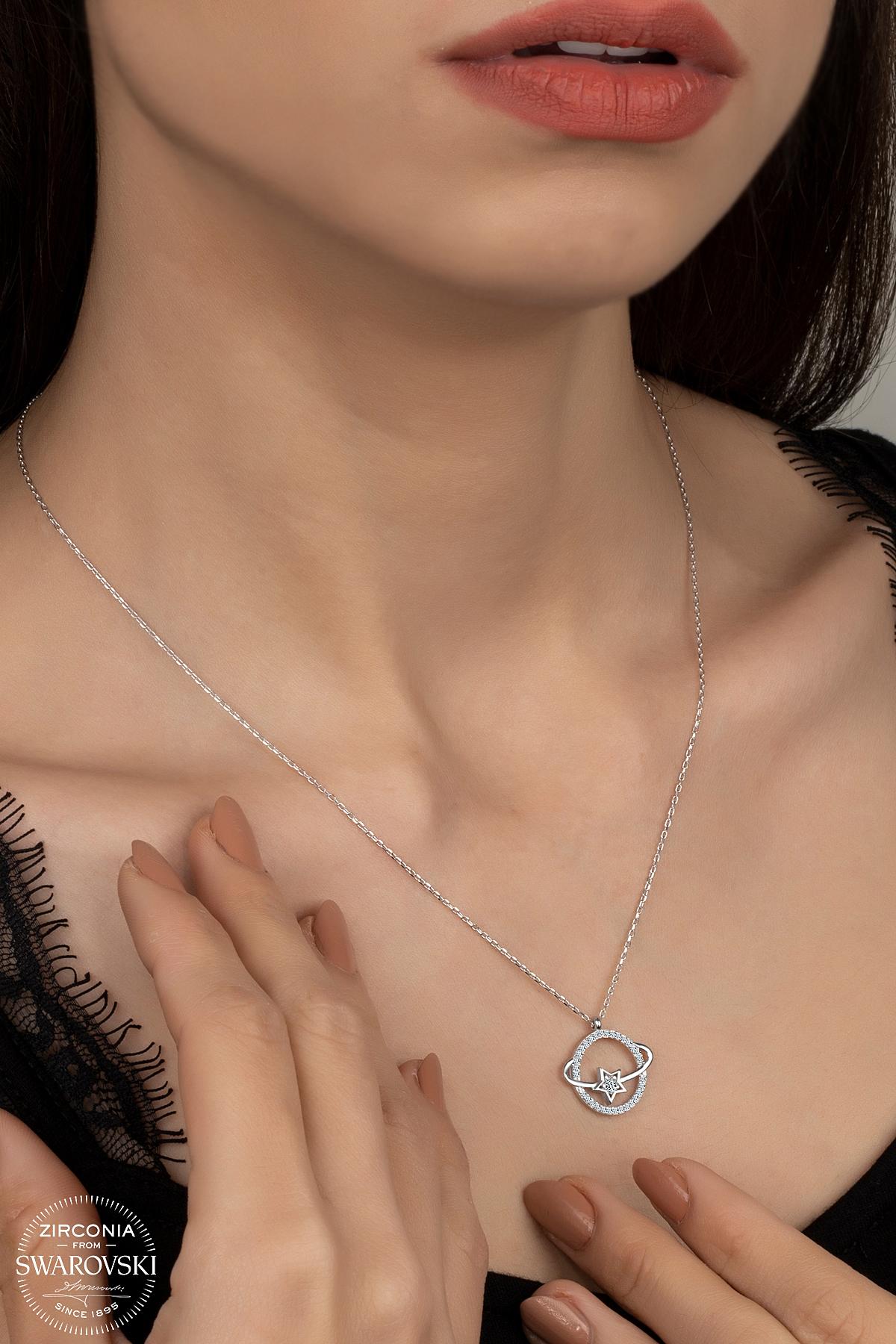 Kutaydan SWR Zirconia 0,40 CT Gezegen Kadın Gümüş Kolye